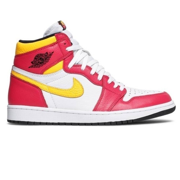 New Nike Air Jordan 1 Retro High OG Light Fusion Red Sz 7.5 Men or 9 Women - Picture 1 of 13